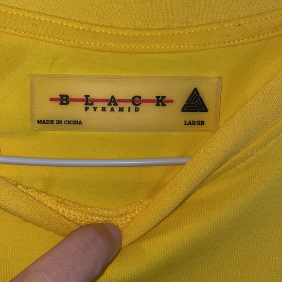 Black Pyramid Ninja Tee - Picture 5 of 6